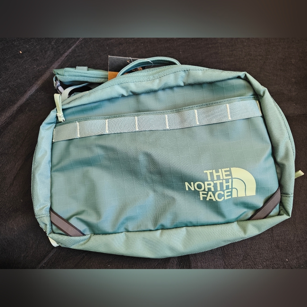 The North Face Base Camp Voyager Sling